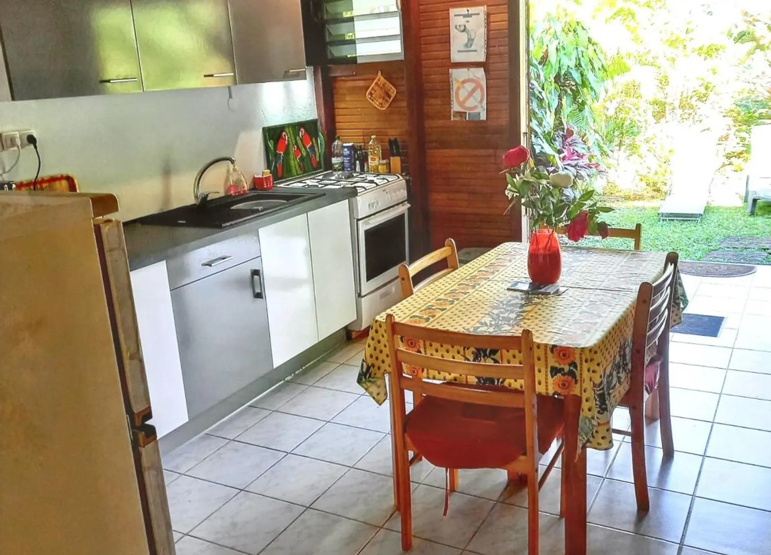 Vakantiehuis Bungalow Confortable A Deshaies Avec Vue Mer, Jardin Cloture